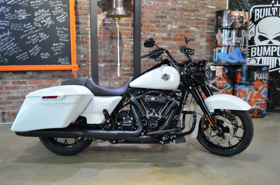 2024 Harley-Davidson Road King Special White Onyx Pearl