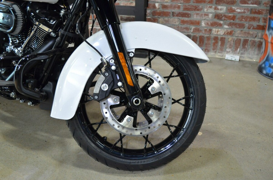 2024 Harley-Davidson Road King Special White Onyx Pearl