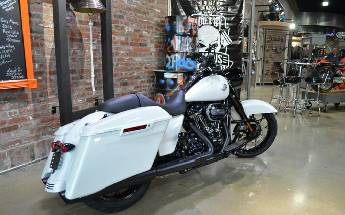 2024 Harley-Davidson Road King Special White Onyx Pearl