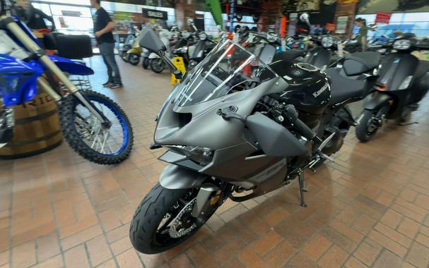 2026 Kawasaki NINJA ZX-6R ABS