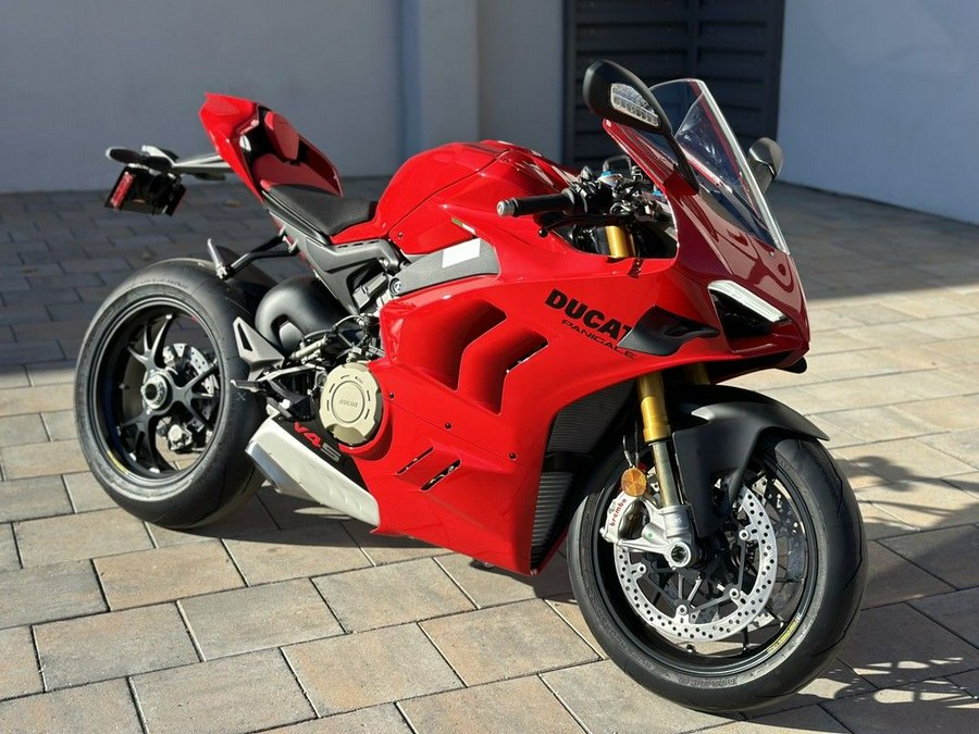 2024 Ducati Panigale V4 S Red