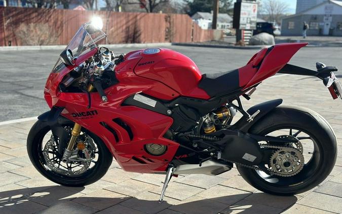 2024 Ducati Panigale V4 S Red