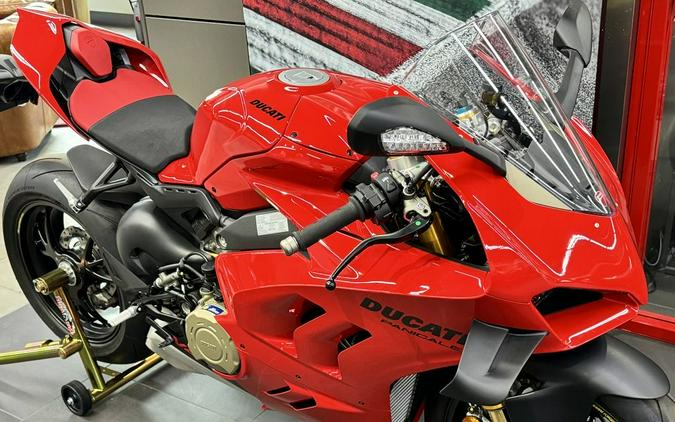 2024 Ducati Panigale V4 S Red