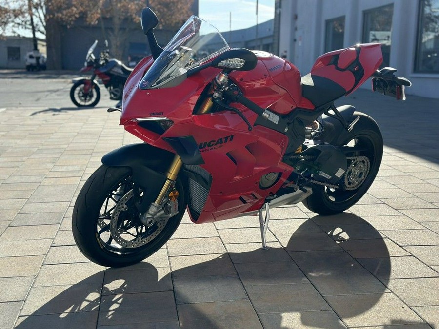 2024 Ducati Panigale V4 S Red