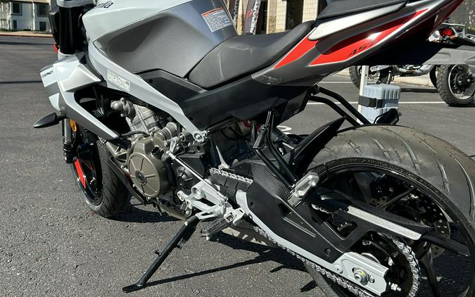 2026 Aprilia Tuono 457