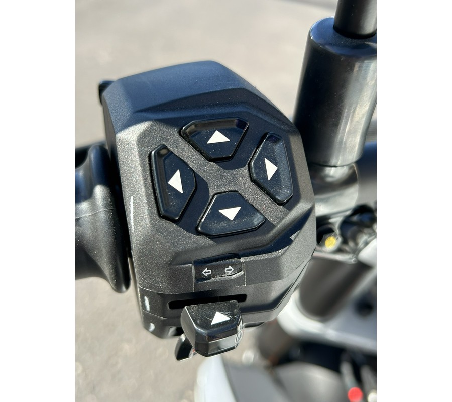 2026 Aprilia Tuono 457