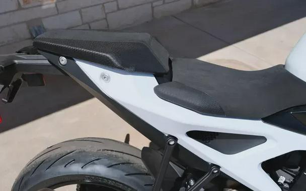 2027 KTM 990 DUKE