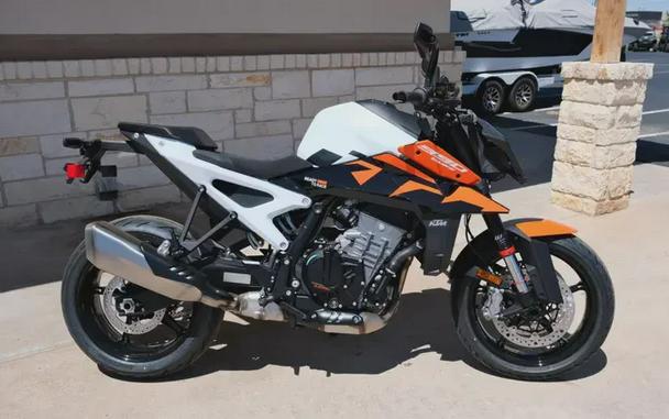 2027 KTM 990 DUKE