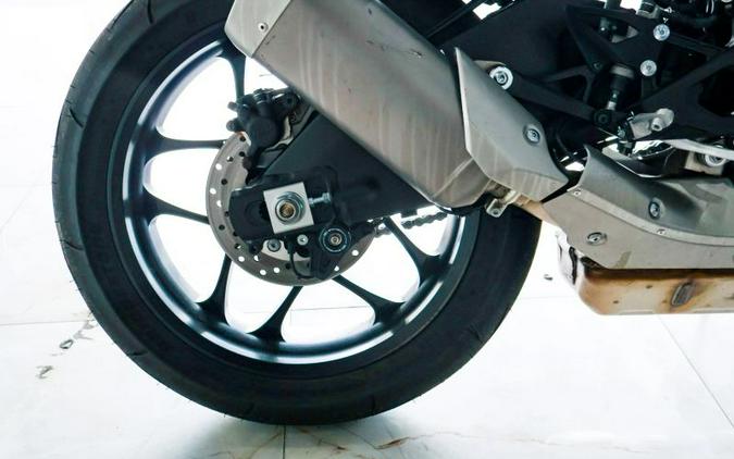 2023 Yamaha YZF-R1