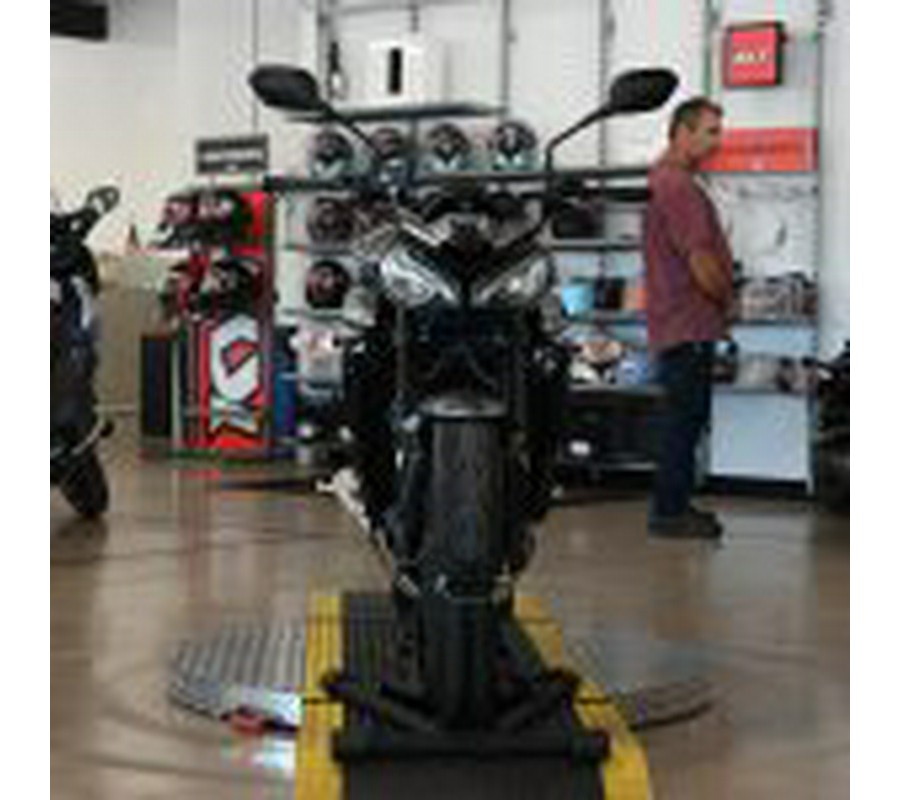 2024 Triumph Street Triple R