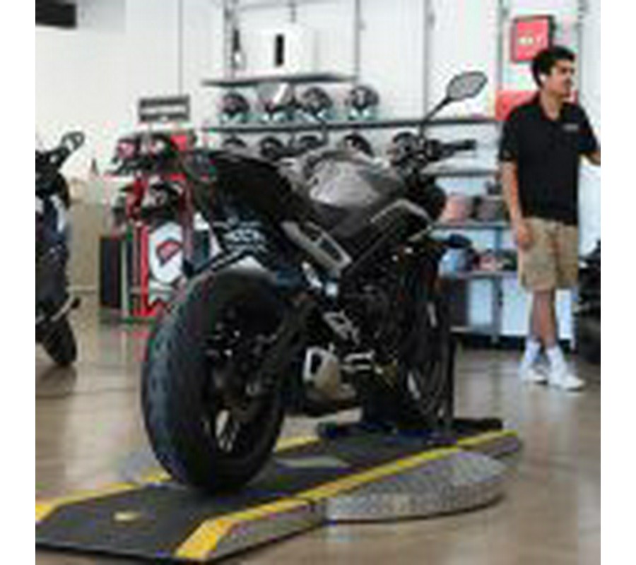 2024 Triumph Street Triple R