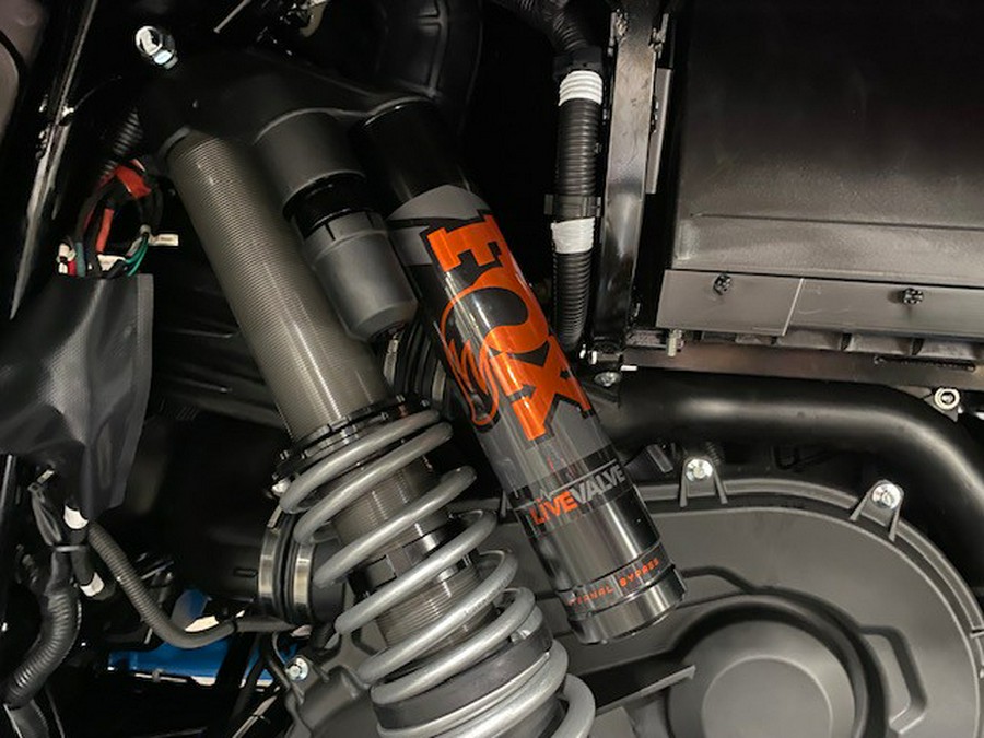 2026 Kawasaki Teryx® KRX™ 1000 eS - Sky Blue / Super Black