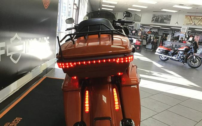 2020 Harley-Davidson® Ultra Limited Scorched Orange/Silver Flux