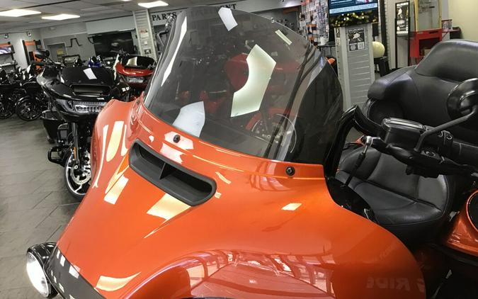 2020 Harley-Davidson® Ultra Limited Scorched Orange/Silver Flux