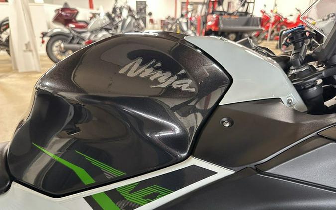 2022 Kawasaki Ninja 650 ABS KRT Edition
