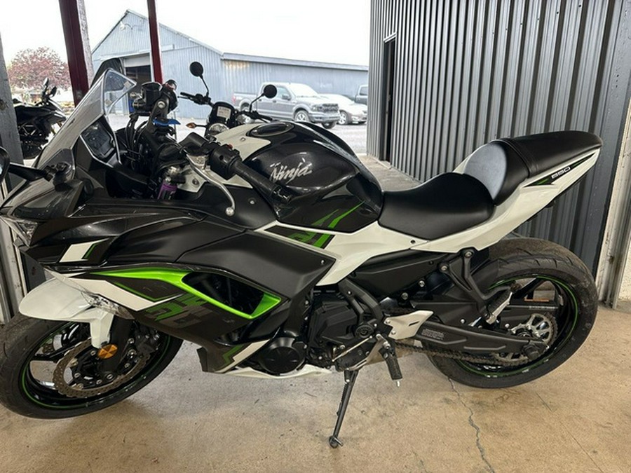 2022 Kawasaki Ninja 650 ABS KRT Edition