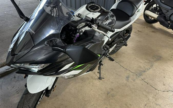2022 Kawasaki Ninja 650 ABS KRT Edition
