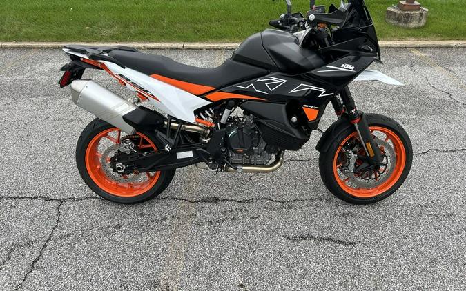 2024 KTM 890 SMT