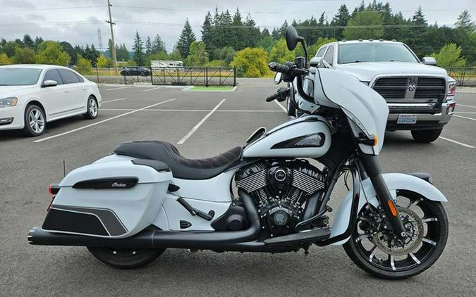 2024 Indian Chieftain Dark Horse W/Powerband Audio Pkg Ghost White Metallic Smoke Wit