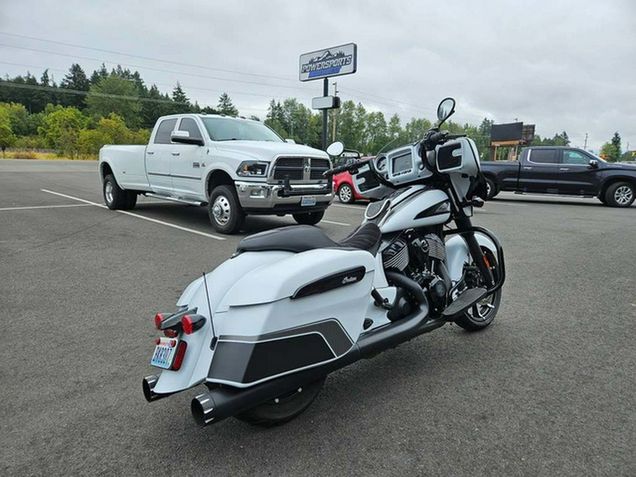 2024 Indian Chieftain Dark Horse W/Powerband Audio Pkg Ghost White Metallic Smoke Wit