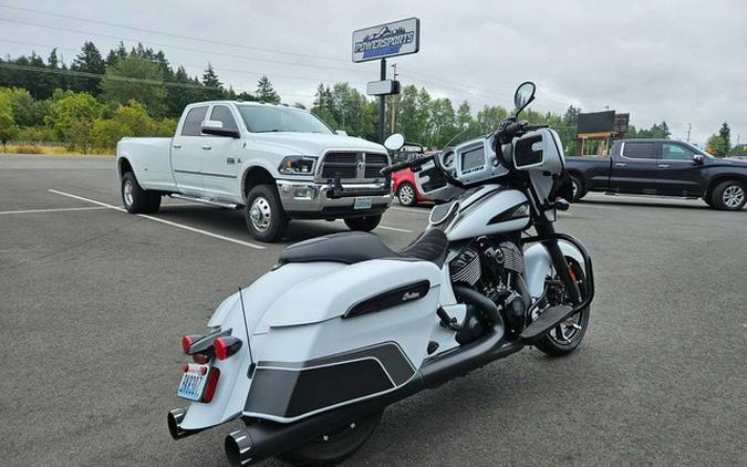 2024 Indian Chieftain Dark Horse W/Powerband Audio Pkg Ghost White Metallic Smoke Wit