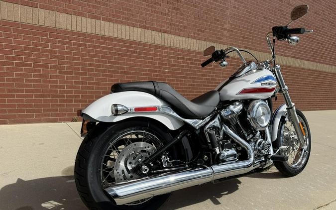 2026 Harley-Davidson® Super Glide® White Onyx Pearl