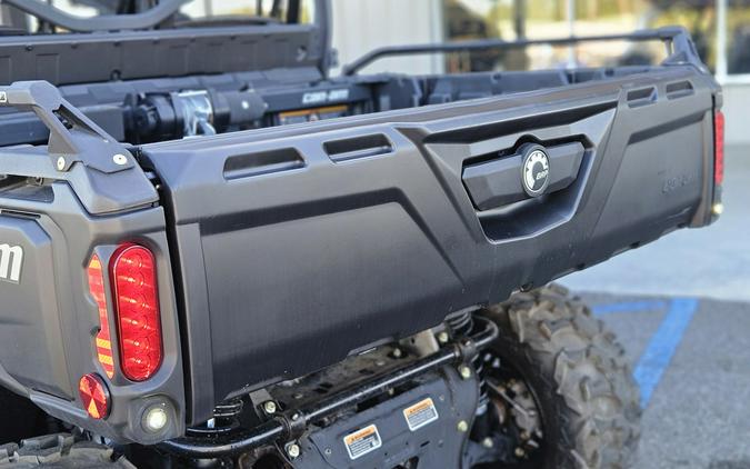 2025 Can-Am Defender MAX DPS HD9