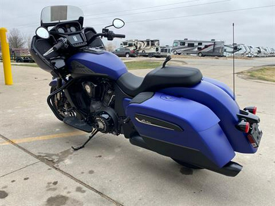 2024 Indian Motorcycle Challenger® Dark Horse® with PowerBand Audio Package