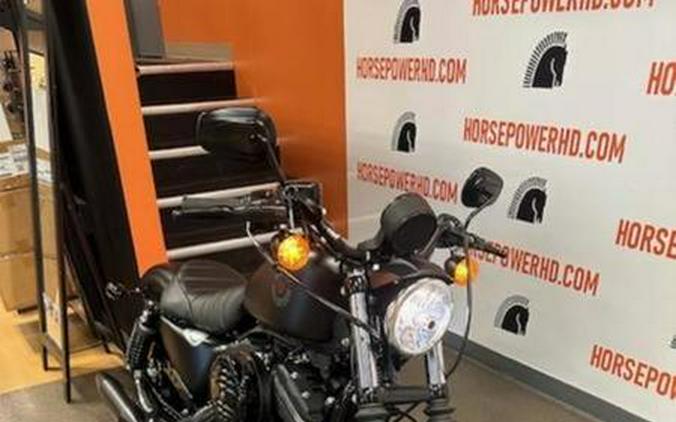 2022 Harley-Davidson Iron 883 Review [Air-Cooled Sportster]