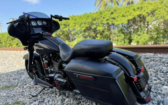 2015 Harley-Davidson® FLHXS - Street Glide® Special