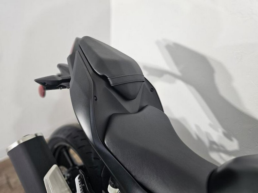 2026 Kawasaki Ninja® 500 ABS Metallic Flat Spark Black