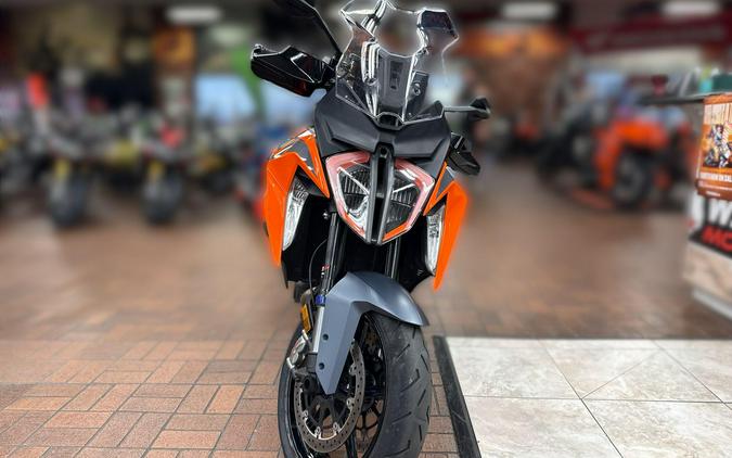 2023 KTM 1290 SUPER DUKE GT
