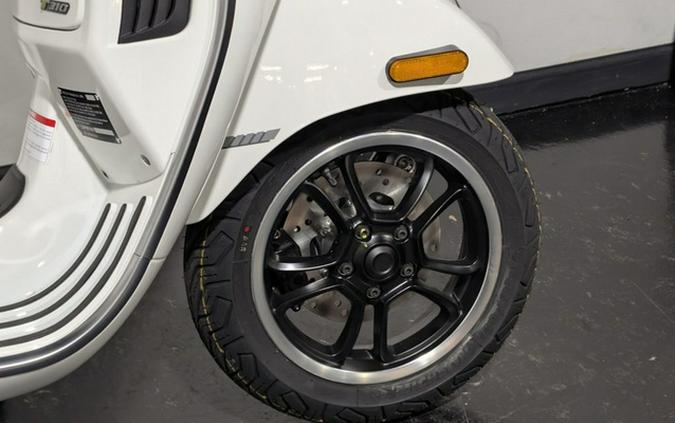 2027 Vespa GTS 310 SuperTech 310