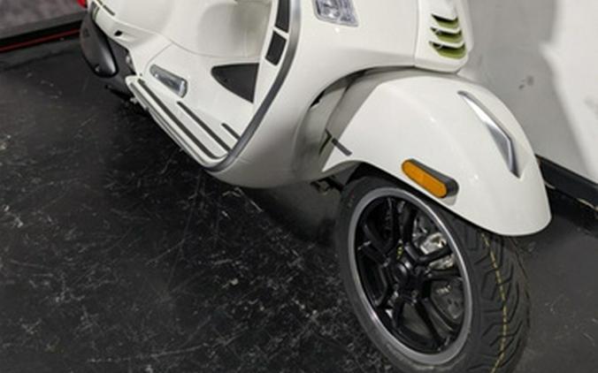 2027 Vespa GTS 310 SuperTech 310