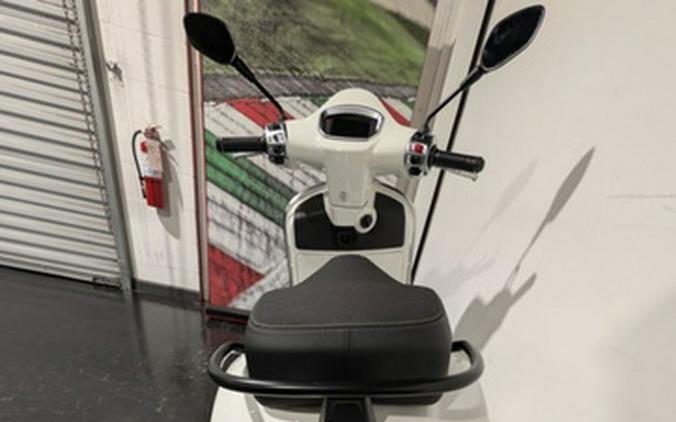 2027 Vespa GTS 310 SuperTech 310