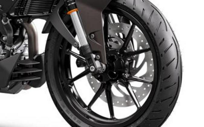 2023 KTM Duke 390