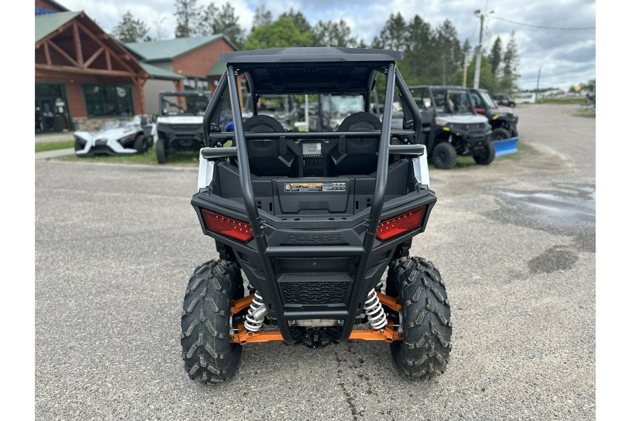 2024 Polaris Industries RZR TRAIL ULTIMATE - STORM BLUE/WHITE LIGHTNING