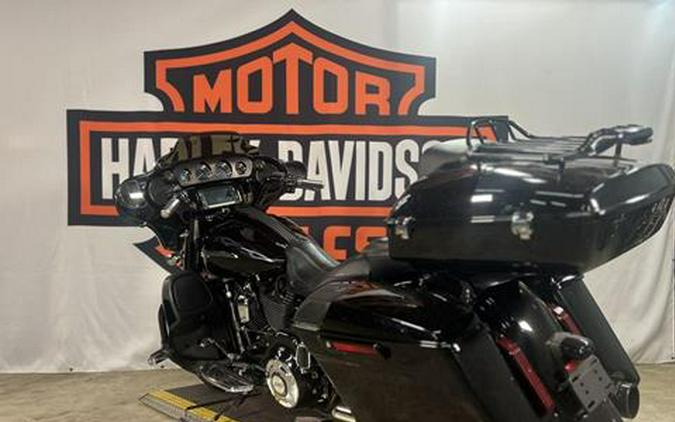 2016 Harley-Davidson CVO™ Street Glide®