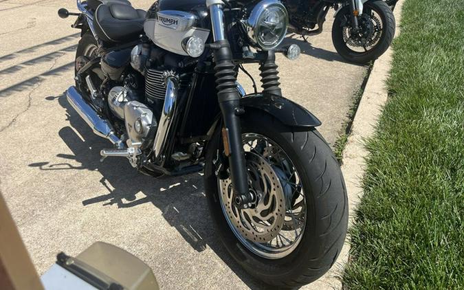 2022 TRIUMPH TRIUMPH