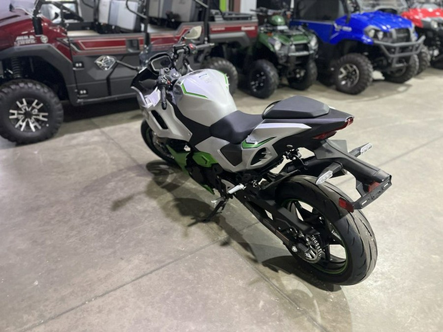 2024 Kawasaki Ninja 7 Hybrid ABS