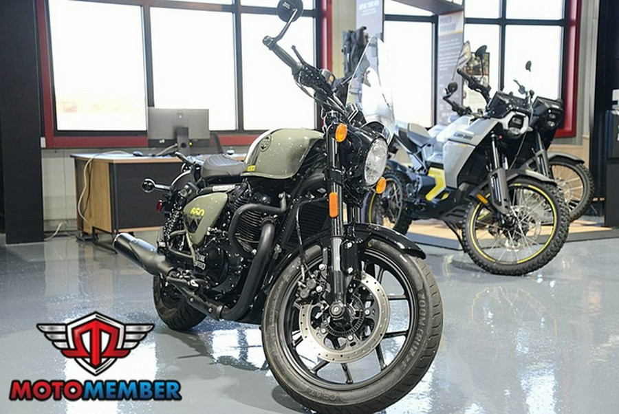 2024 Royal Enfield Shotgun 650 Drill Green