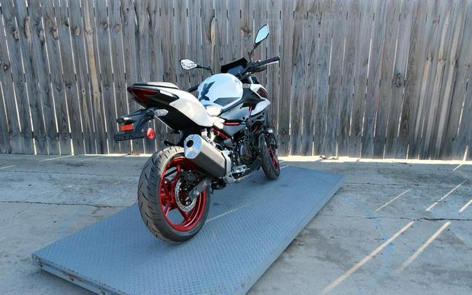 New 2026 KAWASAKI Z500 SE ABS