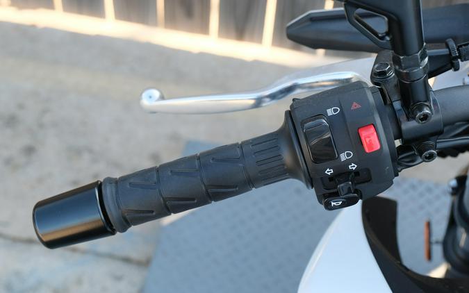 2026 KAWASAKI Z500 SE ABS