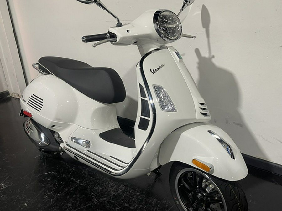 2027 Vespa GTS 310 Super 310