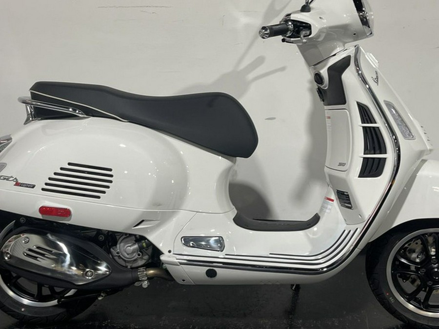 2027 Vespa GTS 310 Super 310