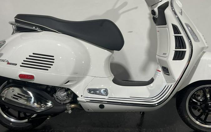 2027 Vespa GTS 310 Super 310