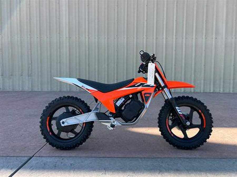 2025 KTM SX-E 2