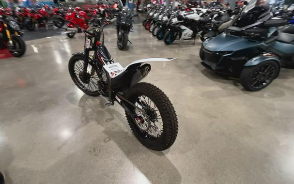 2018 Honda COTA 300RR