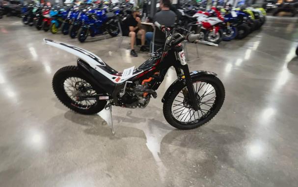 2018 Honda COTA 300RR