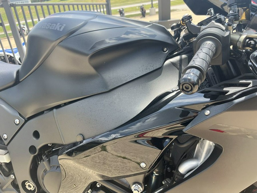 2025 Kawasaki Ninja ZX-10R KRT Edition